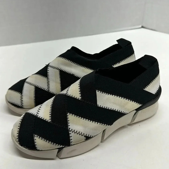 Stella McCartney Platform Sneakers Shoes Slip On Stretch Black White Size 36 / 6 - Picture 2 of 11